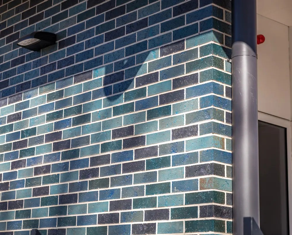 Bowerbirds Blend Glazed Bricks 230x110x76mm (Blue)
